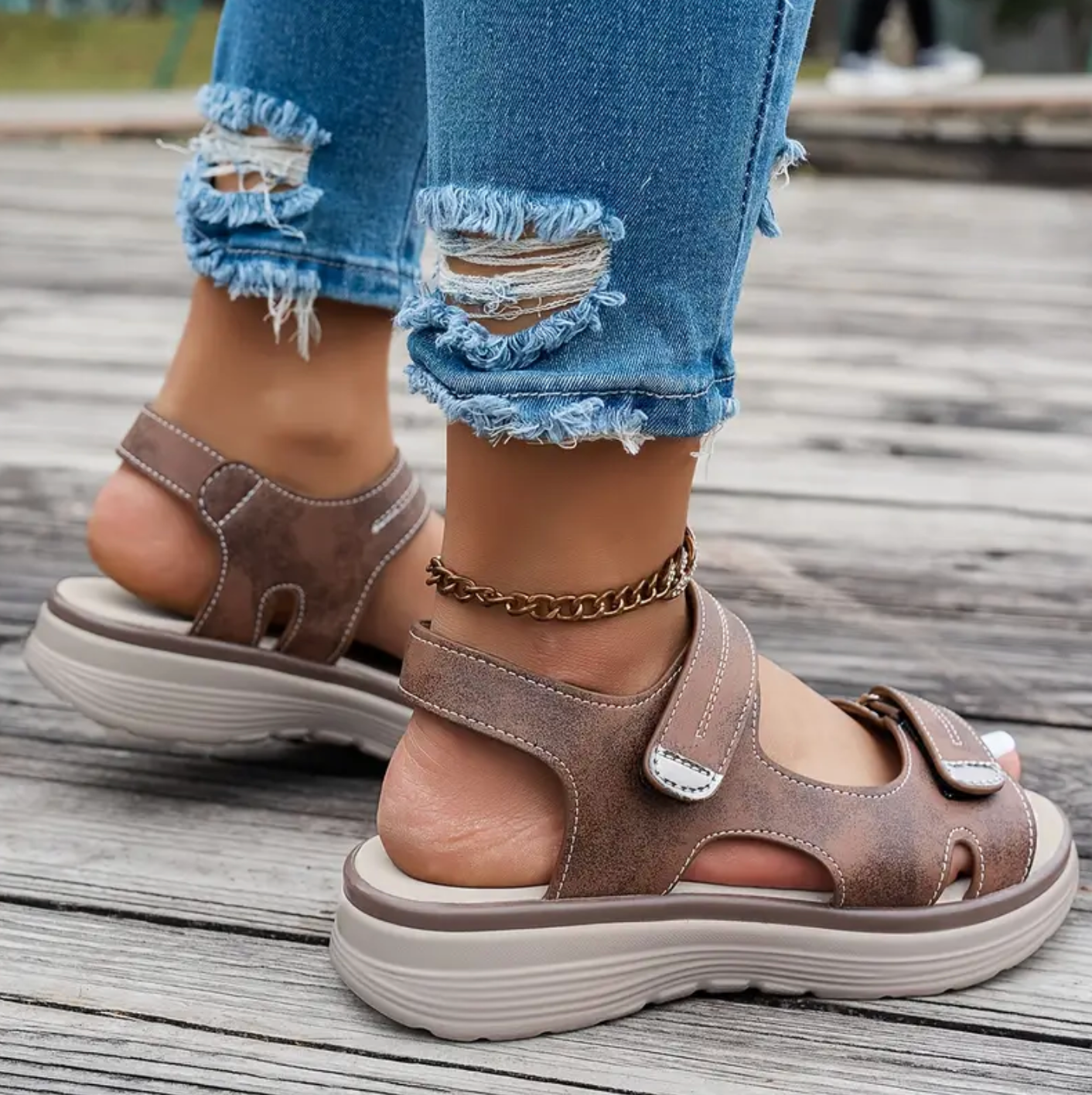 Livia™ Fotvänliga Sandaler – För Långa Dagar & Snygga Stunder