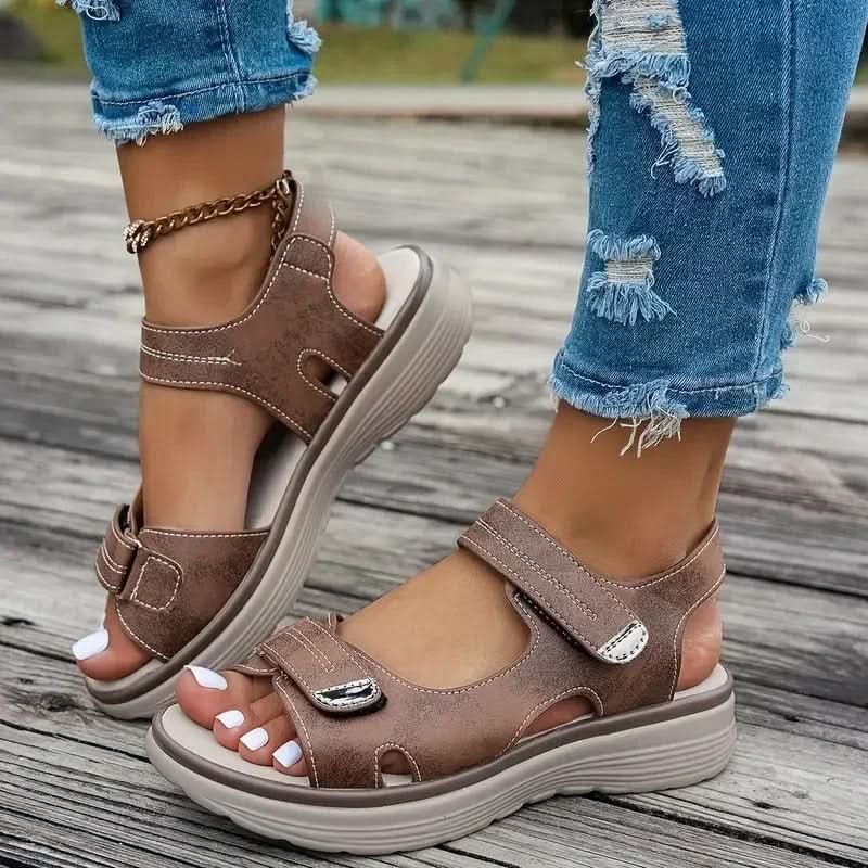Livia™ Fotvänliga Sandaler – För Långa Dagar & Snygga Stunder
