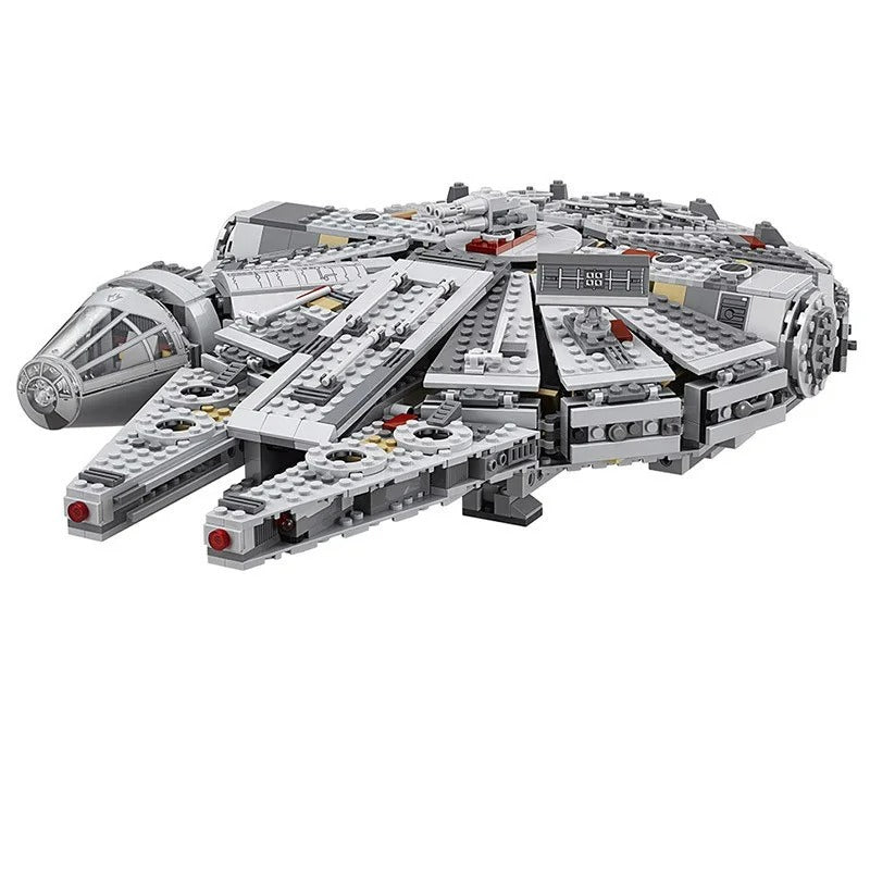 Rymdskepp Byggklossar – Millennium Falcon 75105 Byggset