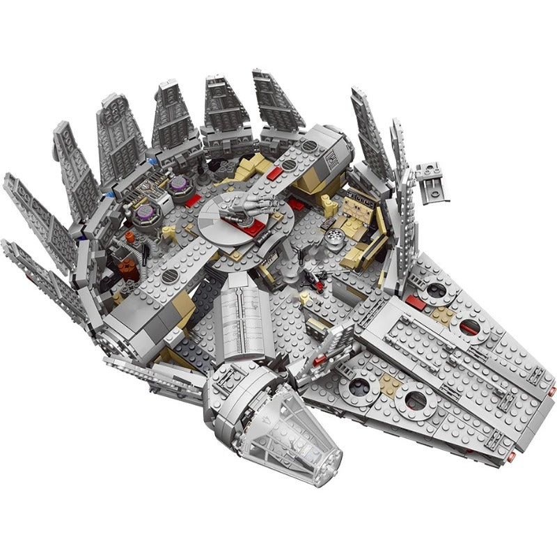 Rymdskepp Byggklossar – Millennium Falcon 75105 Byggset